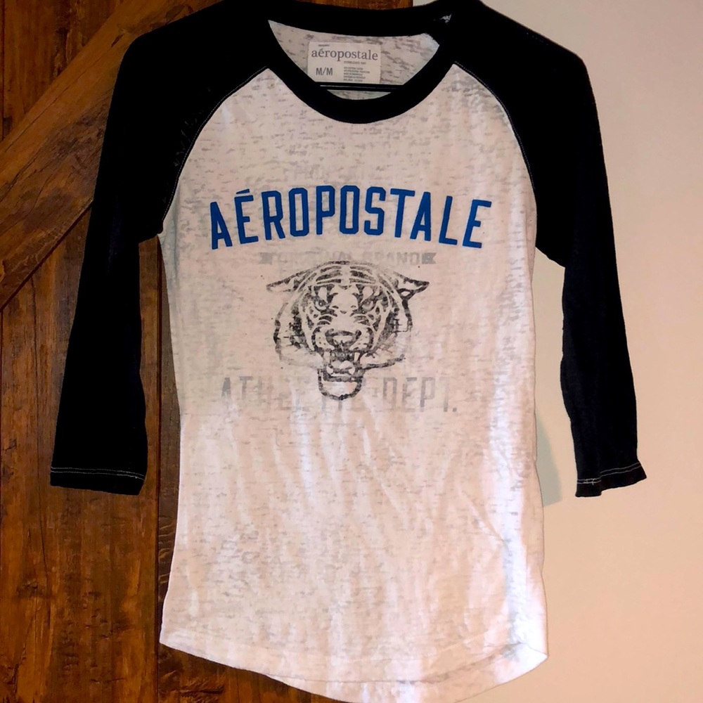 Aeropostale Tiger Graphic Baseball Top